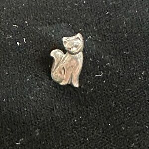 James Avery cat earring just one